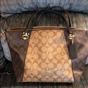 Signature Coach Bag brown & tan